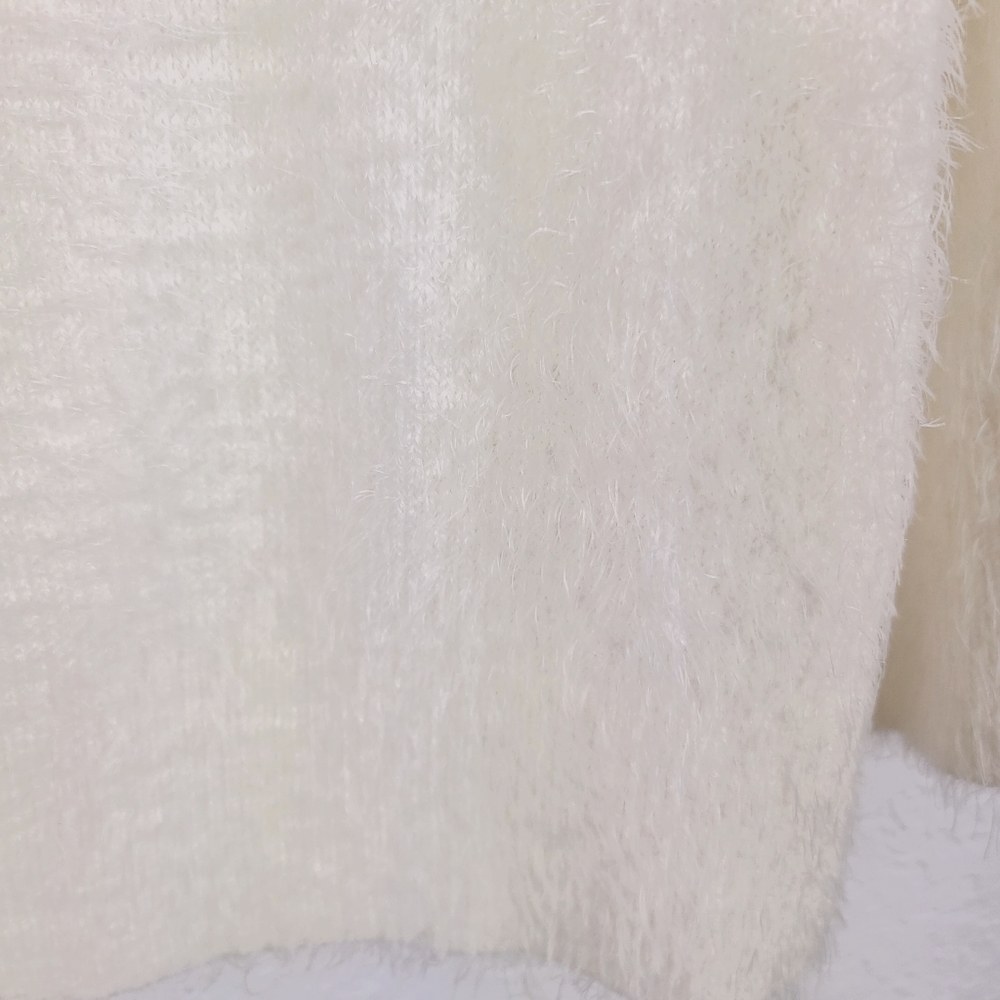 Lou & Grey Eyelash Sweater Off White - Picture 7 of 9